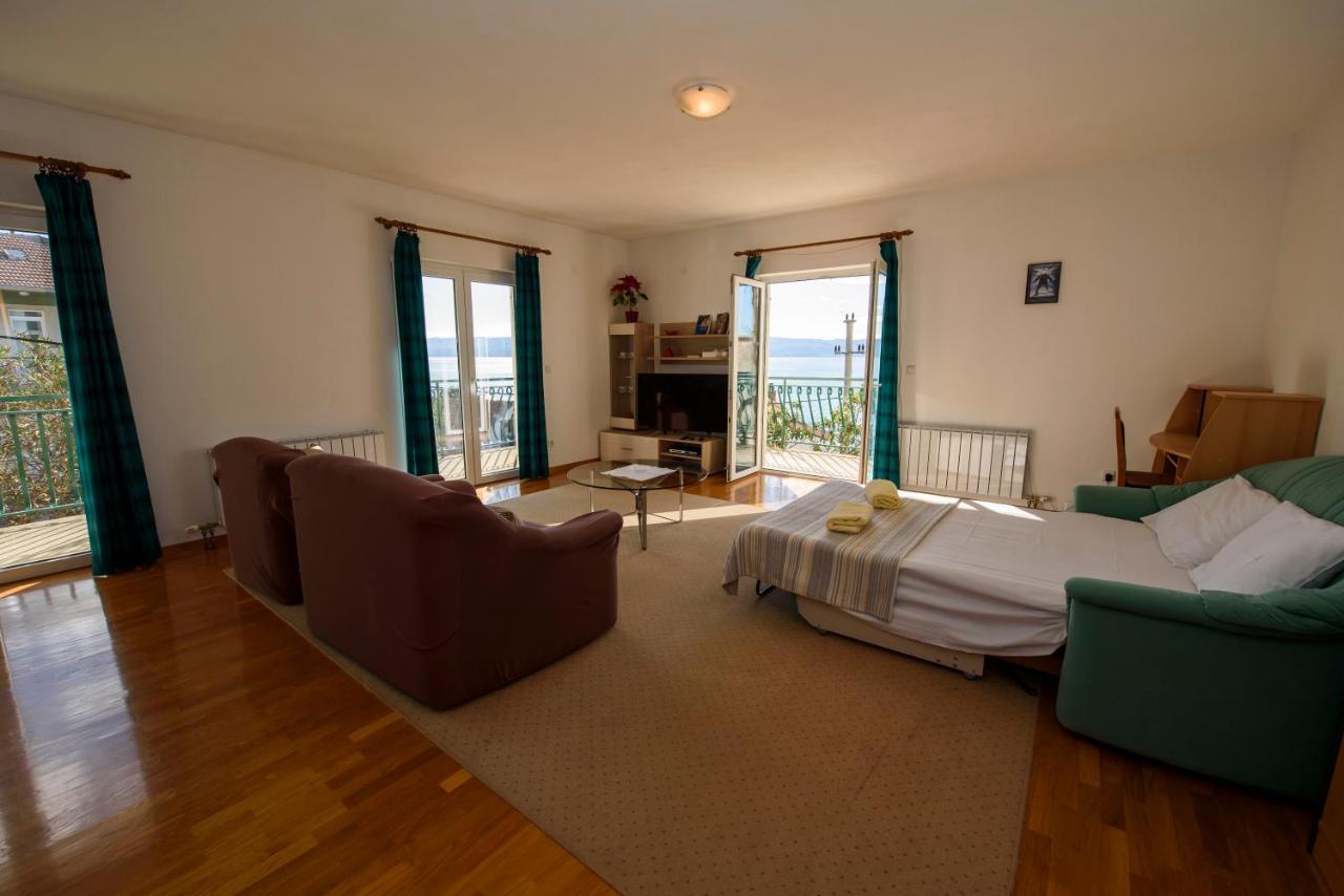 Apartman Mijo - Suhi Potok Jesenice  Exteriör bild