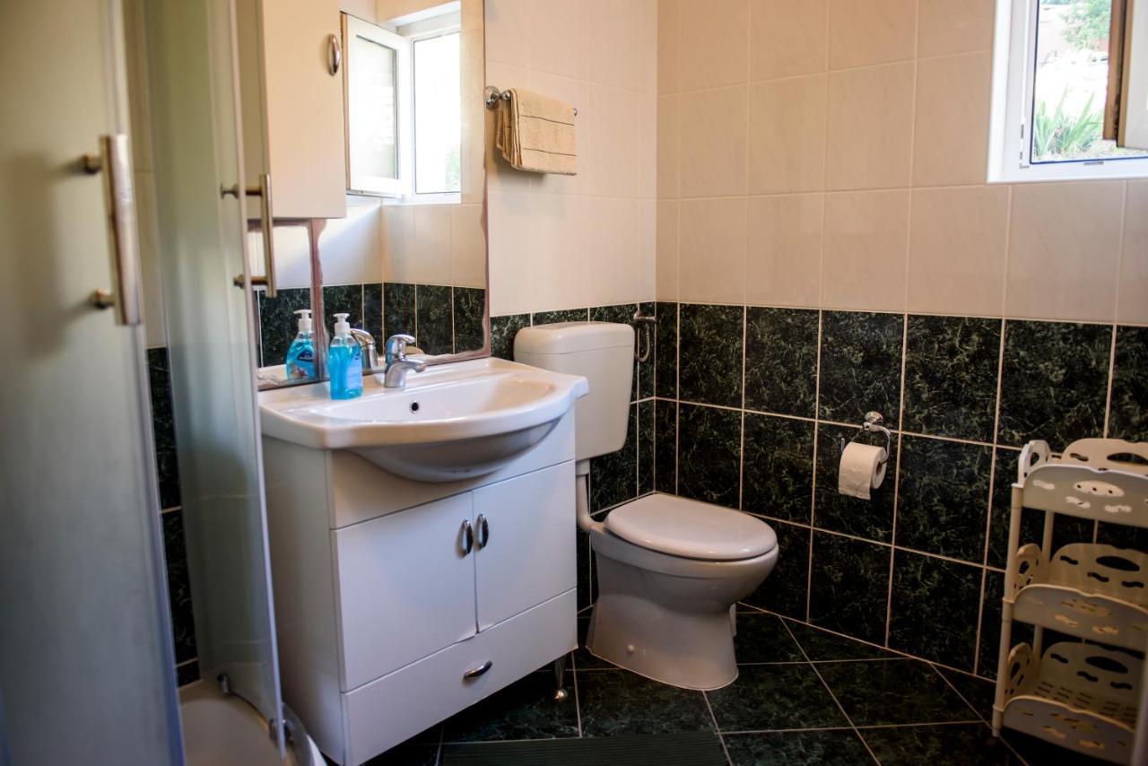 Apartman Mijo - Suhi Potok Jesenice  Exteriör bild